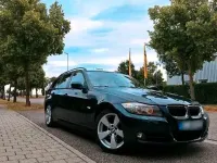 Gebraucht BMW 320 177 PS (130 kW) 2009 Blau Kombi