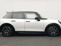 Gebraucht Mini John Cooper Works 204 PS (150 kW) 2025 Weiß Kleinwagen