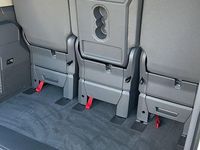 Second-hand VW Multivan 150 CP (110 kW) 2024 Alb Monovolum