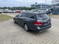 Gebraucht Mercedes E220 Avantgarde 170 PS (125 kW) 2015 Grau Limousine