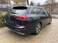 Gebraucht VW Golf VIII Move 150 PS (110 kW) 2024 Deep black perleffekt Kombi