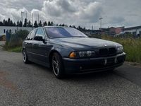 Gebraucht BMW 530 Lifestyle 231 PS (169 kW) 2001 Blau Limousine