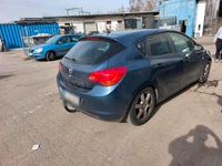 Gebraucht Opel Astra 110 PS (80 kW) 2011 Blau Kleinwagen