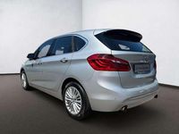 Gebraucht BMW 220 Luxury Line 192 PS (141 kW) 2016 Glaciersilber metallic Van / Kleinbus