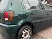 Gebraucht VW Polo 60 PS (44 kW) 1997 Grün Limousine