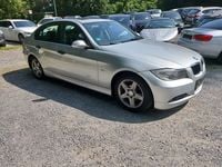 Gebraucht BMW 318 129 PS (94 kW) 2006 Silber Limousine
