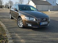 Gebraucht Volvo V70 215 PS (158 kW) 2014 Braun Kombi