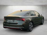 Neu Skoda Octavia RS 265 PS (194 kW) 2026 Khakigrün metallic Coupé