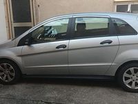 Gebraucht Mercedes B180 109 PS (80 kW) 2008 Grau Van / Kleinbus