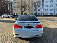 Gebraucht BMW 320 184 PS (135 kW) 2017 Weiß Limousine