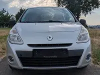 Gebraucht Renault Clio II 75 PS (55 kW) 2010 Silber Limousine