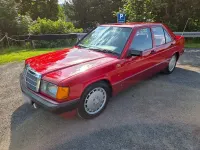 Gebraucht Mercedes 190 109 PS (80 kW) 1991 Rot Limousine
