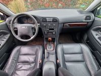 gebraucht Volvo V40 2.0 Automatik +Vollleder +Sitzheizung +8-F.bereift