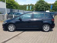 Gebraucht VW Golf Sportsvan Trendline 86 PS (63 kW) 2018 Schwarz Van / Kleinbus
