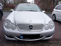 Gebraucht Mercedes C200 Classic 122 PS (89 kW) 2006 Silber Limousine