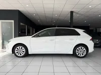 Gebraucht Opel Astra 131 PS (96 kW) 2023 Weiß Kleinwagen