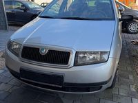 Gebraucht Skoda Fabia 60 PS (44 kW) 2002 Silber Limousine