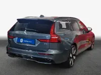 Gebraucht Volvo V60 Plus 197 PS (144 kW) 2025 Grau Kombi