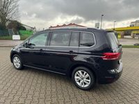 gebraucht VW Touran 1.5 TSI DSG Maraton Edition Navi*AHK*LED