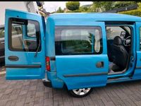 Gebraucht Opel Combo 90 PS (66 kW) 2002 Blau Van / Kleinbus
