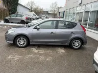 Gebraucht Hyundai i30 Intro Edition 105 PS (77 kW) 2011 Grau Kombi