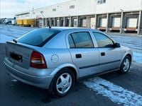 Gebraucht Opel Astra 101 PS (74 kW) 1999 Silber Limousine