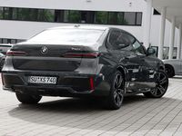 Gebraucht BMW 740 Efficient Dynamics 286 PS (210 kW) 2025 Bmw individual dravitgrau metallic Limousine