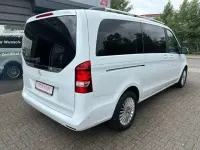 Gebraucht Mercedes V220 Edition 163 PS (119 kW) 2016 Blau Van / Kleinbus
