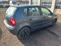 Gebraucht VW Polo Basis 64 PS (47 kW) 2003 Grau Limousine