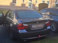 Gebraucht BMW 320 150 PS (110 kW) 2005 Grau Limousine
