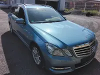 Gebraucht Mercedes E250 Avantgarde 204 PS (150 kW) 2011 Blau Kombi