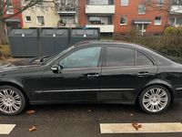 Gebraucht Mercedes E220 150 PS (110 kW) 2005 Limousine