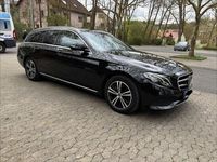 Gebraucht Mercedes E200 197 PS (144 kW) 2019 Schwarz Limousine