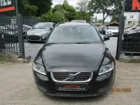 Usado Volvo V50 109 CV (80 kW) 2009 Negro Familiar