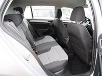 Gebraucht VW e-Golf 85 kW (116 PS) 2016 Silber metallic Kleinwagen