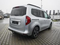 Gebraucht Mercedes T180 Progressive 116 PS (85 kW) 2024 Silber Van / Kleinbus