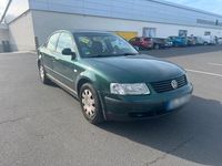Gebraucht VW Passat 101 PS (74 kW) 2000 Grün Limousine