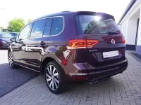 Gebraucht VW Touran Highline 190 PS (139 kW) 2018 Crimson red metallic Van / Kleinbus