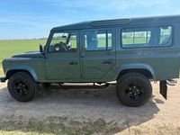 Gebraucht Land Rover Defender 122 PS (89 kW) 2014 Grün Kombi