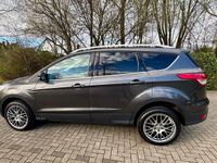 Gebraucht Ford Kuga Titanium 150 PS (110 kW) 2015 Grau SUV