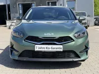 Neu Kia Ceed 140 PS (102 kW) 2025 Grün Kleinwagen