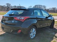 Gebraucht Hyundai i30 Classic 99 PS (72 kW) 2014 Schwarz Limousine