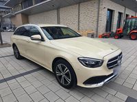 Gebraucht Mercedes E220 200 PS (147 kW) 2023 Gelb Kombi
