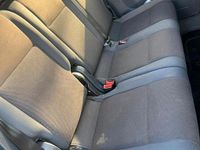 Second-hand VW Caddy 105 CP (77 kW) 2011 Albastru Monovolum