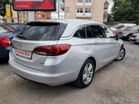 Gebraucht Opel Astra Dynamic 136 PS (100 kW) 2018 Argonsilber/sovereign/switchbl Kombi