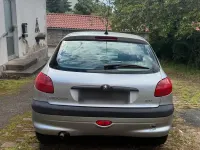 Gebraucht Peugeot 206 60 PS (44 kW) 2001 Grau Kleinwagen