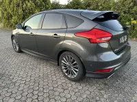 Gebraucht Ford Focus ST-Line 140 PS (102 kW) 2018 Magneticgrau (metallic) Kleinwagen