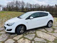 Gebraucht Opel Astra 120 PS (88 kW) 2014 Weiß Limousine