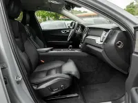 Gebraucht Volvo XC60 Plus 197 PS (144 kW) 2024 Grau SUV
