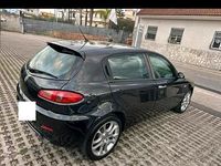 Gebraucht Alfa Romeo 147 105 PS (77 kW) 2008 Schwarz Kleinwagen